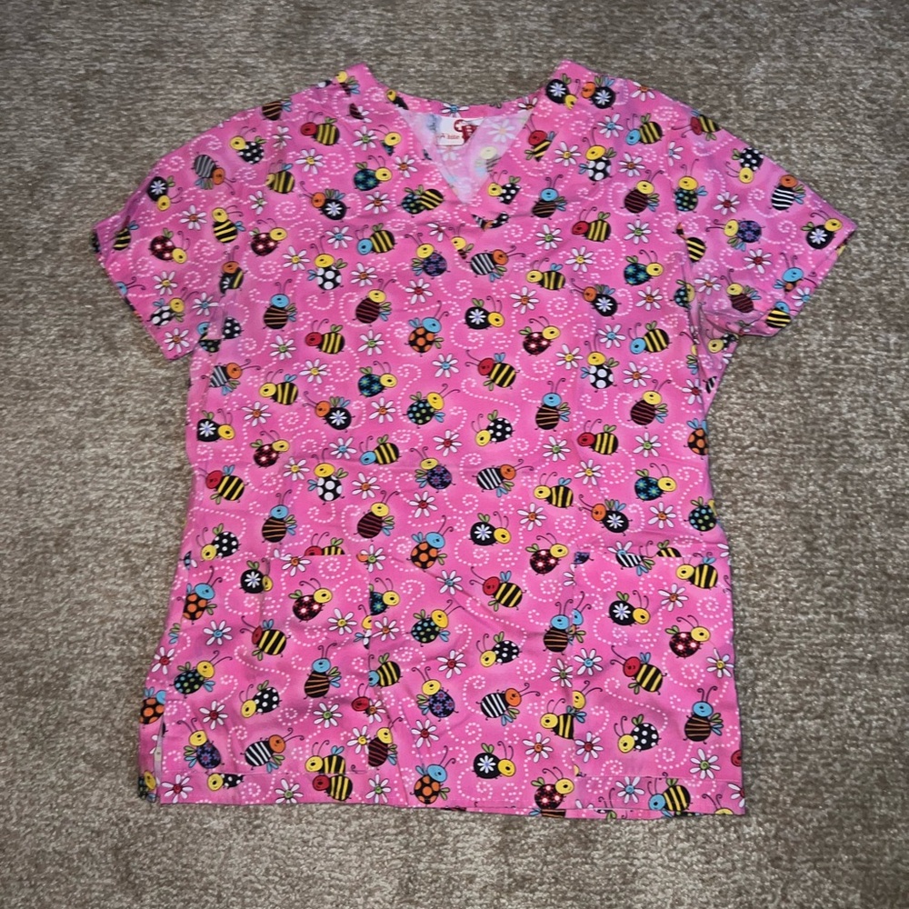 Pink BumbleBee Women’s Scrub Top, White Cross size XS